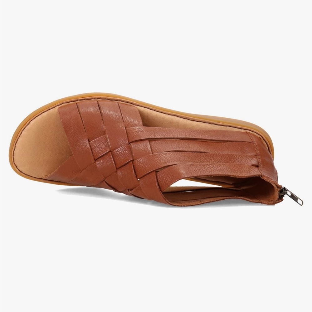Born Women’s Iwa Sandal - Picture 5 of 9